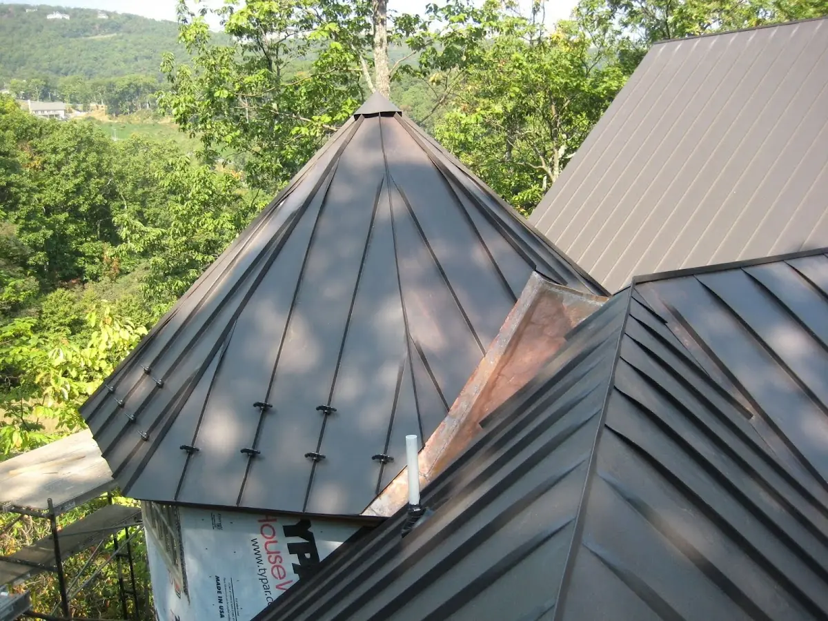 Professional Roof Tarp Installation by Craftsman Roofing in Cerro Villa Heights